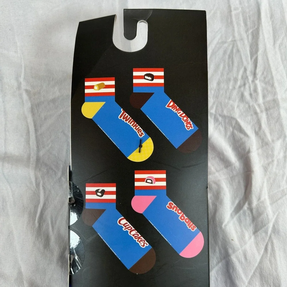Swag Hostess Mens Quarter Socks 4 Pack Twinkies Ding Dongs Cupcakes Sno Balls